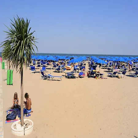 Апартаменты Spacious Flat In Rosolina For Your *